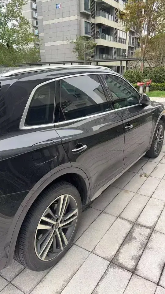 2022 AUDI Q5L thumbnail 4