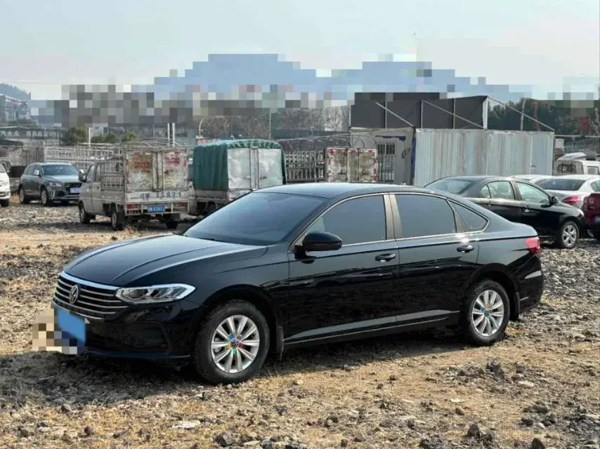 2023 VOLKSWAGEN LAVIDA view 1