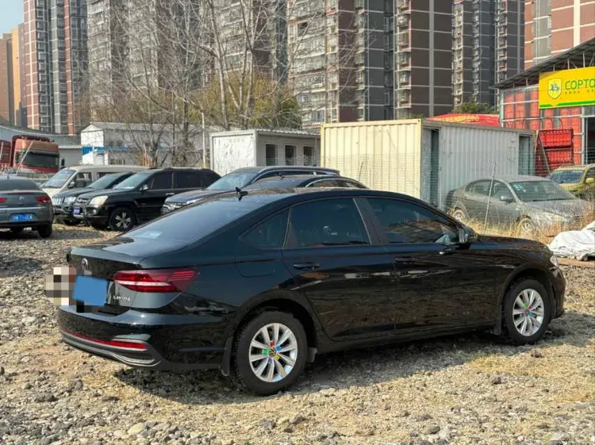 2023 VOLKSWAGEN LAVIDA thumbnail 4