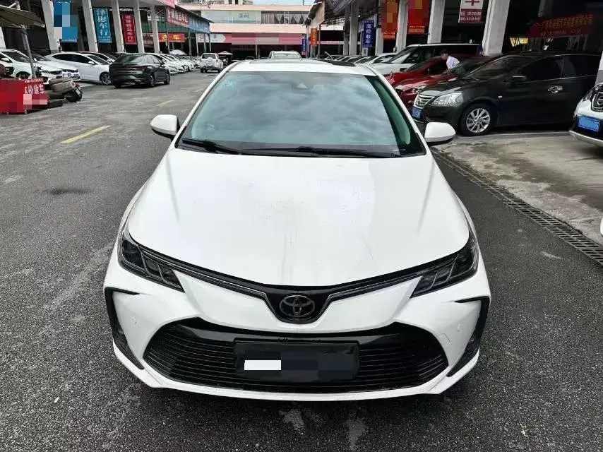 2021 TOYOTA COROLLA thumbnail 3