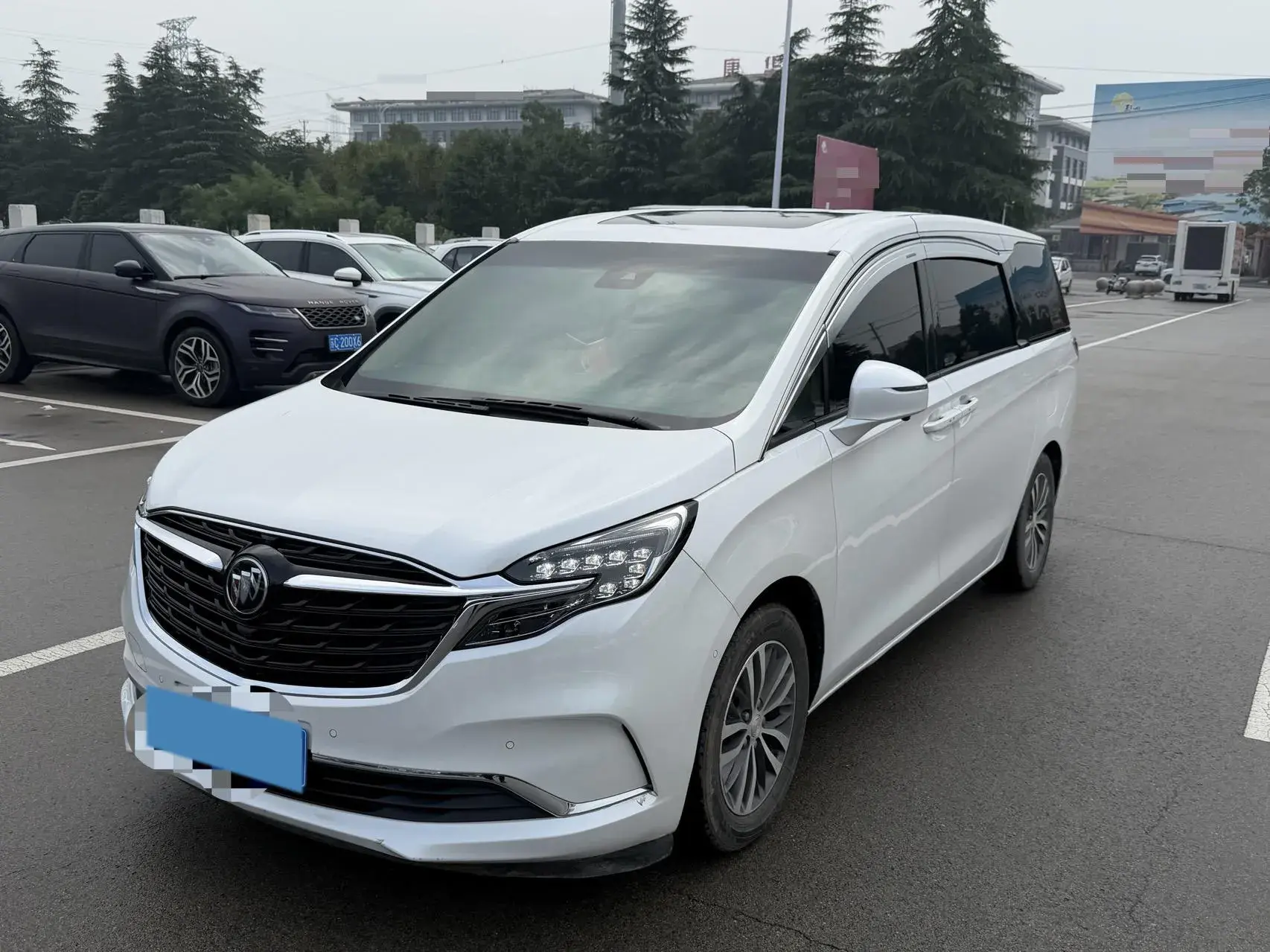 2021 BUICK GL8 view 1
