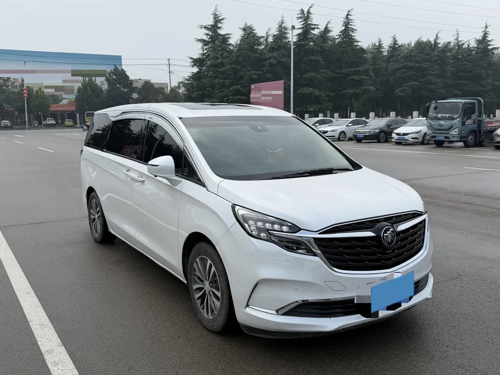 2021 BUICK GL8 thumbnail 3