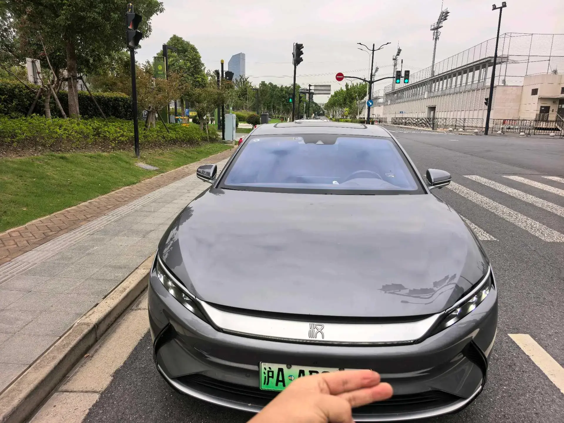 2020 BYD HAN thumbnail 2