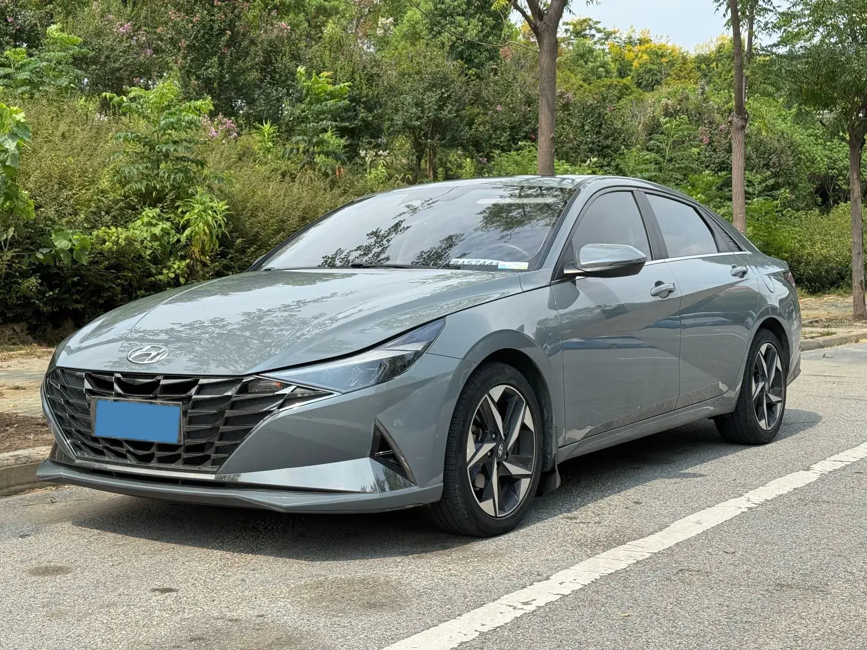 2021 HYUNDAI ELANTRA view 1