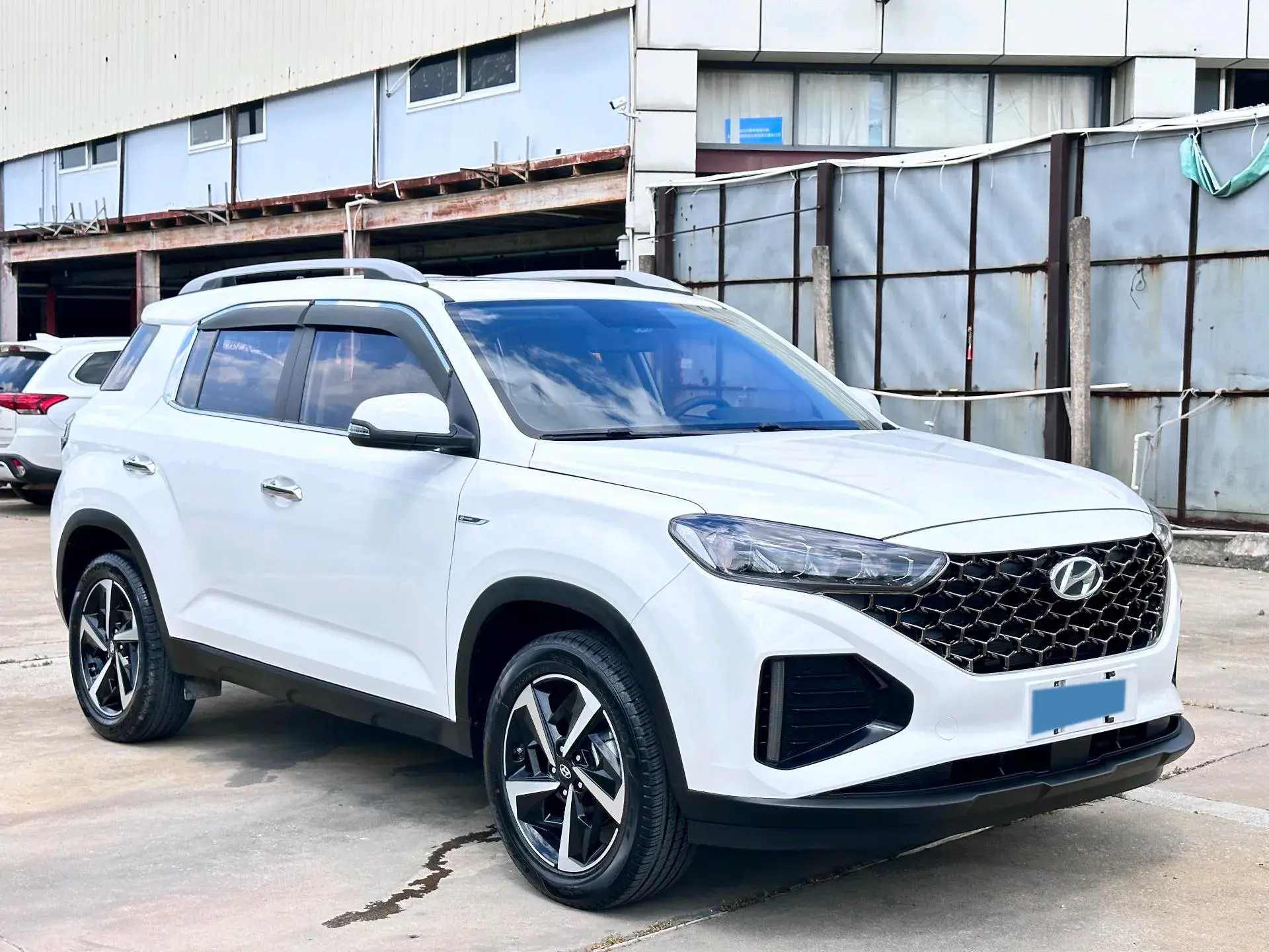 2021 HYUNDAI IX35 thumbnail 3