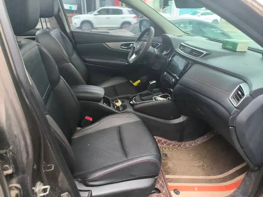 2021 NISSAN QASHQAI thumbnail 4