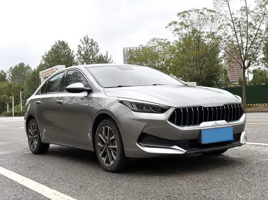 2021 KIA K3 thumbnail 3