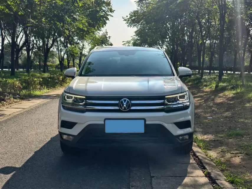 2021 VOLKSWAGEN THARU thumbnail 2