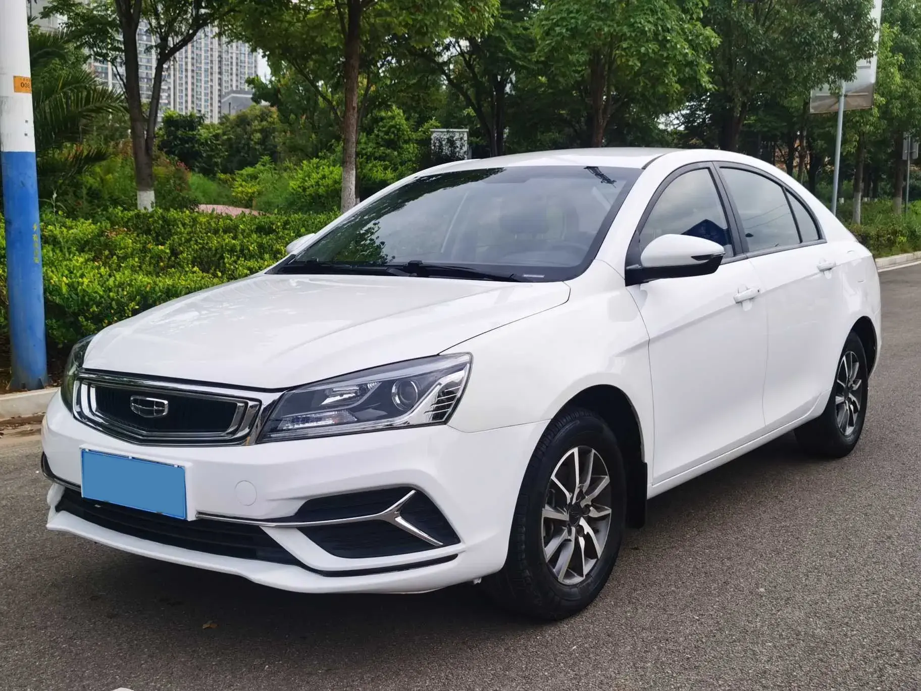 2019 GEELY EMGRAND view 1
