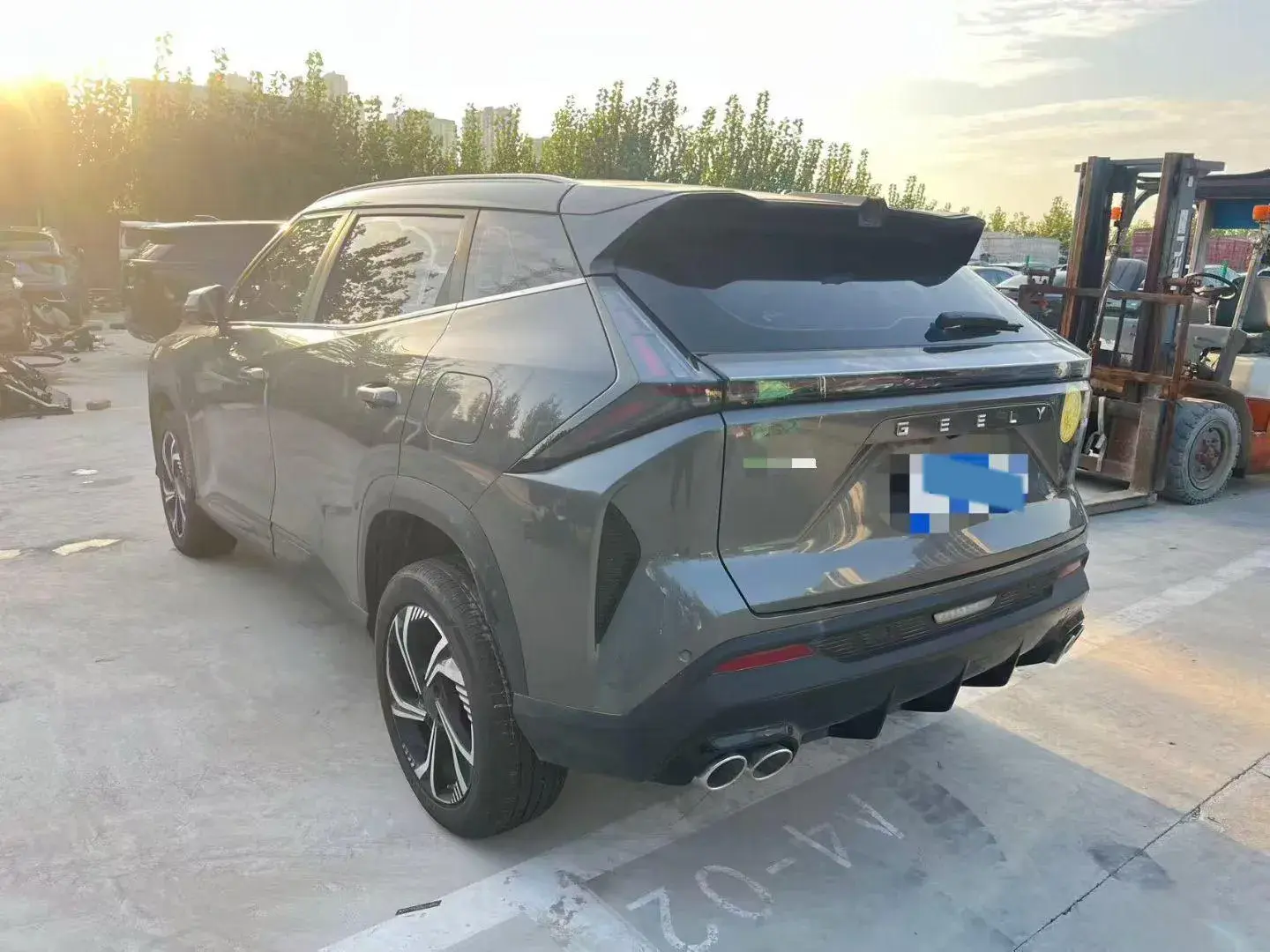 2024 GEELY AZKARRA thumbnail 3