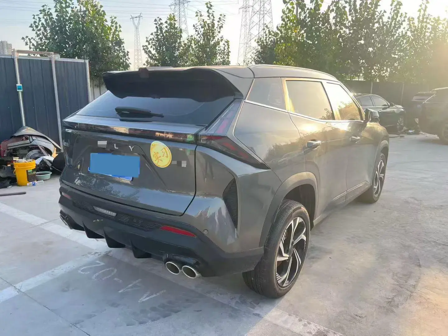 2024 GEELY AZKARRA thumbnail 4