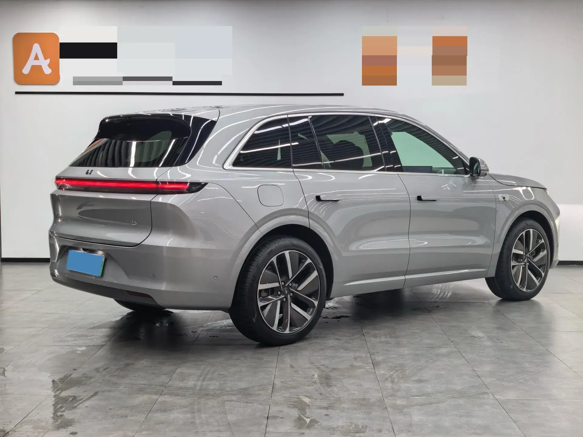 2024 LI L6 thumbnail 3