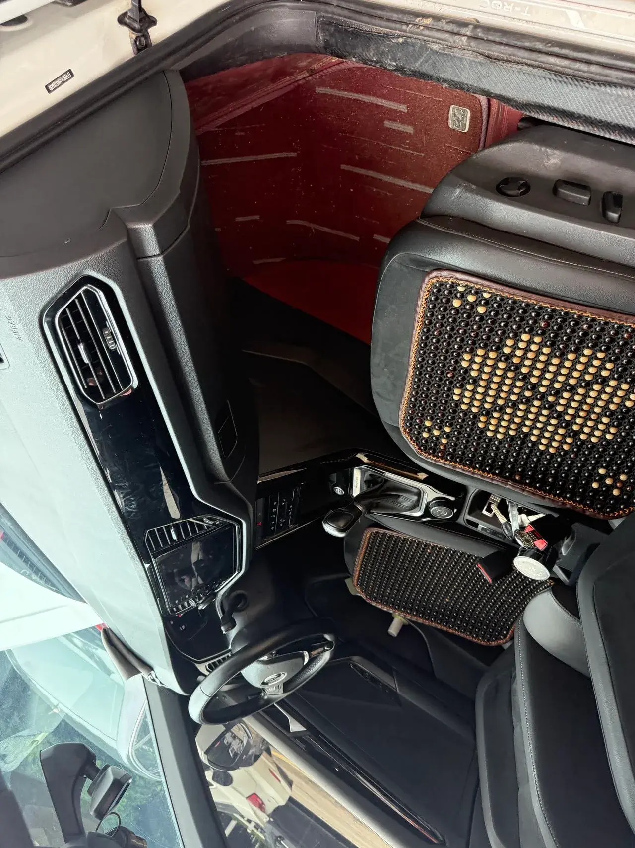 2021 VOLKSWAGEN T-ROC thumbnail 2