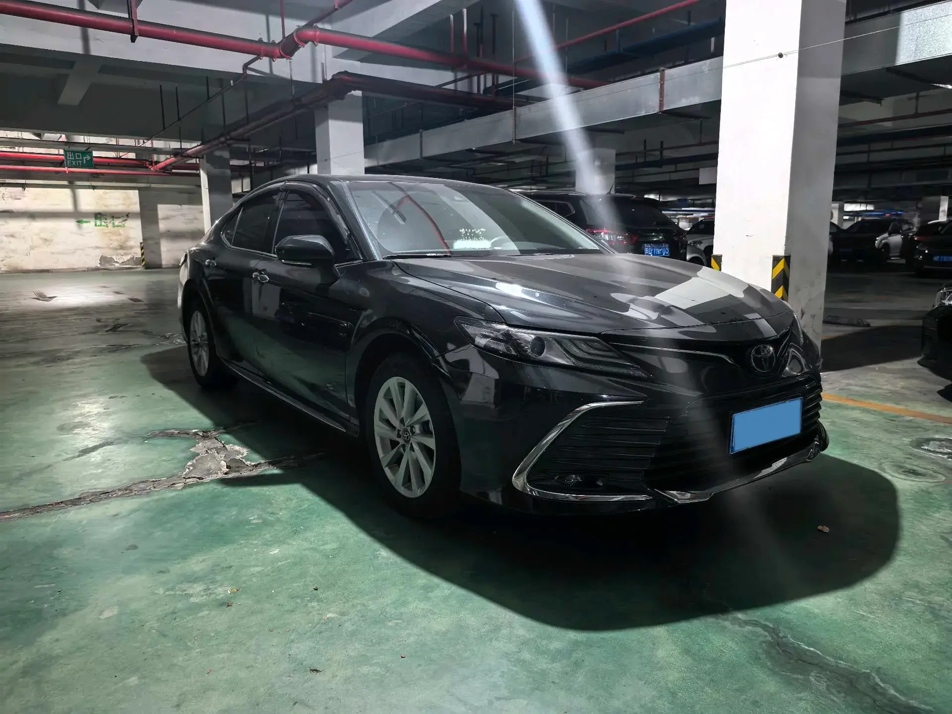 2023 TOYOTA CAMRY thumbnail 3