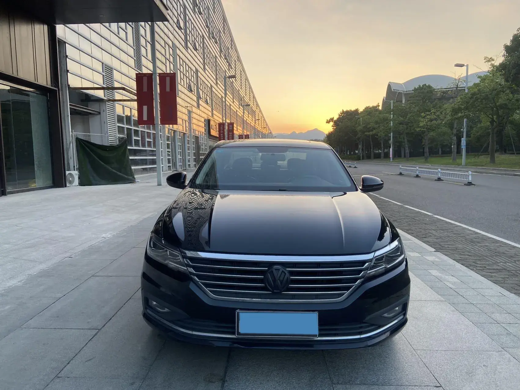 2019 VOLKSWAGEN LAVIDA thumbnail 2