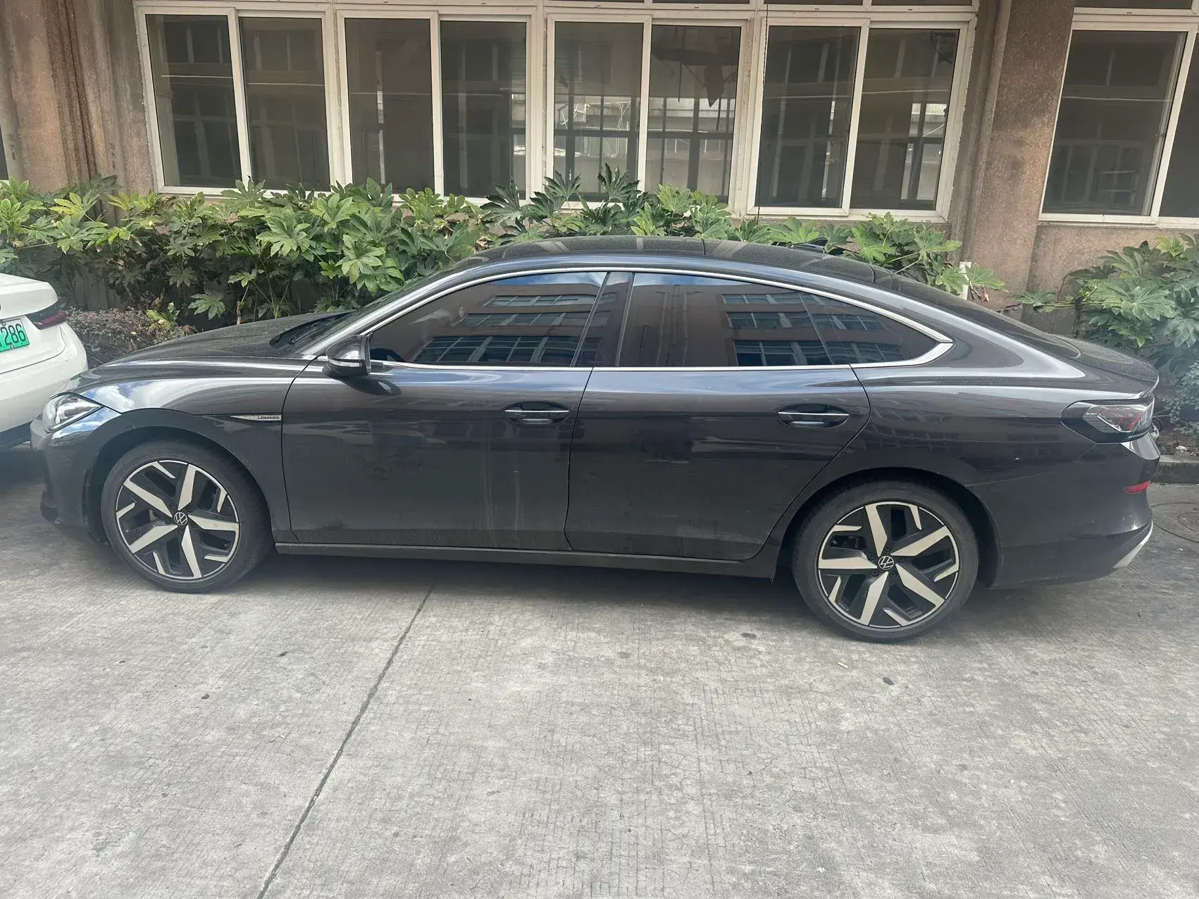 2022 VOLKSWAGEN LAMANDO thumbnail 3