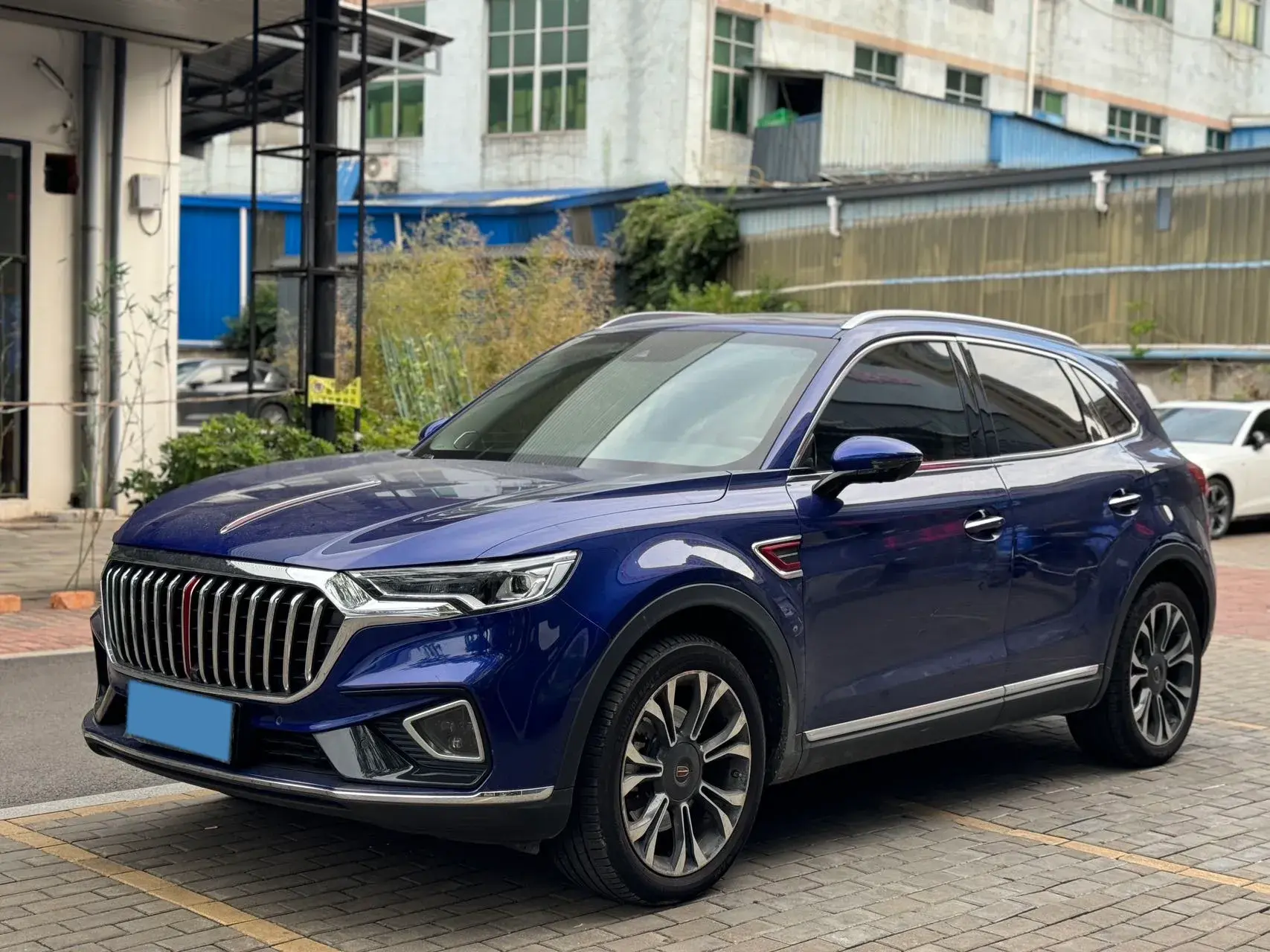2019 HONGQI HS5 view 1
