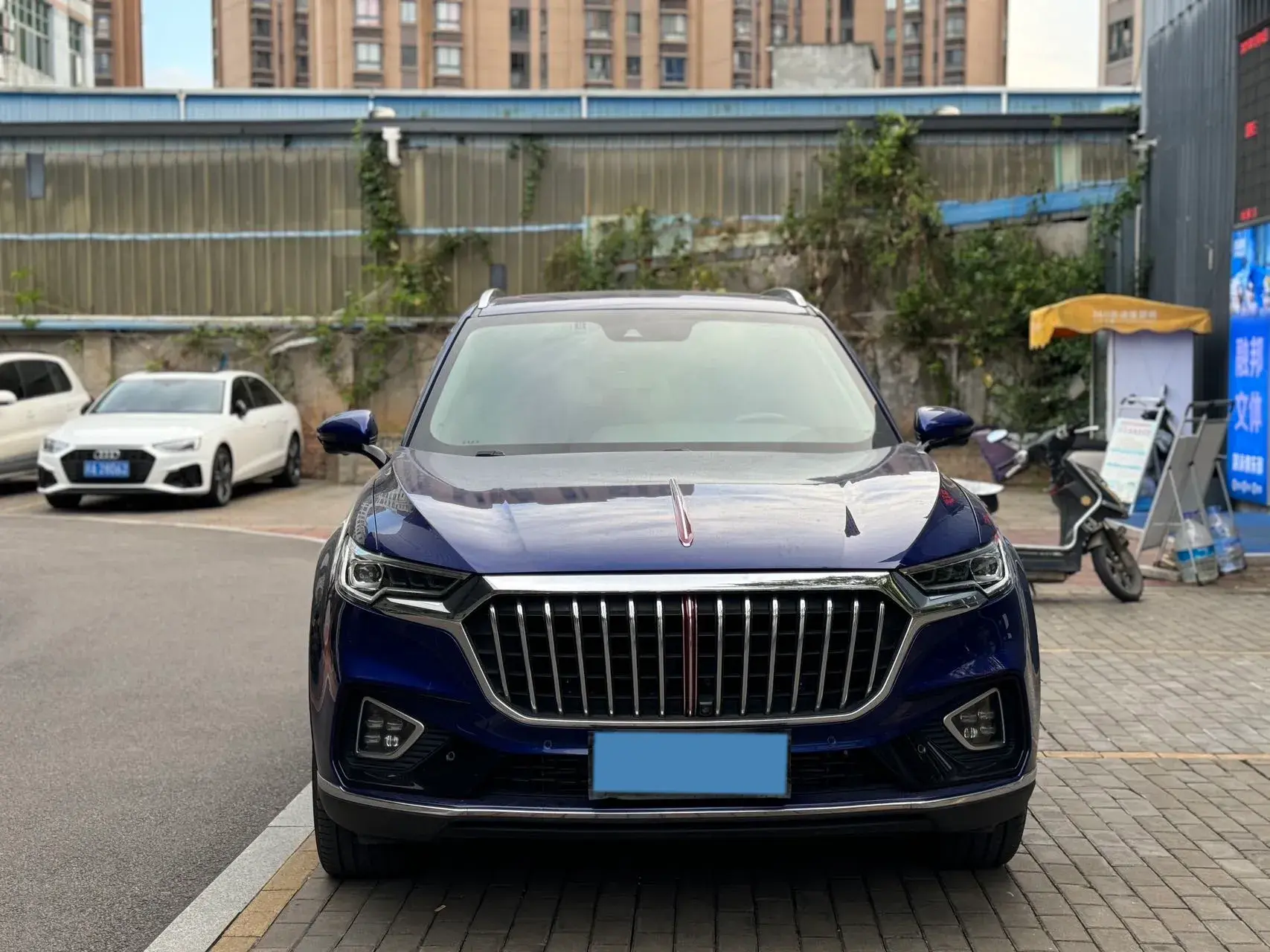 2019 HONGQI HS5 thumbnail 2