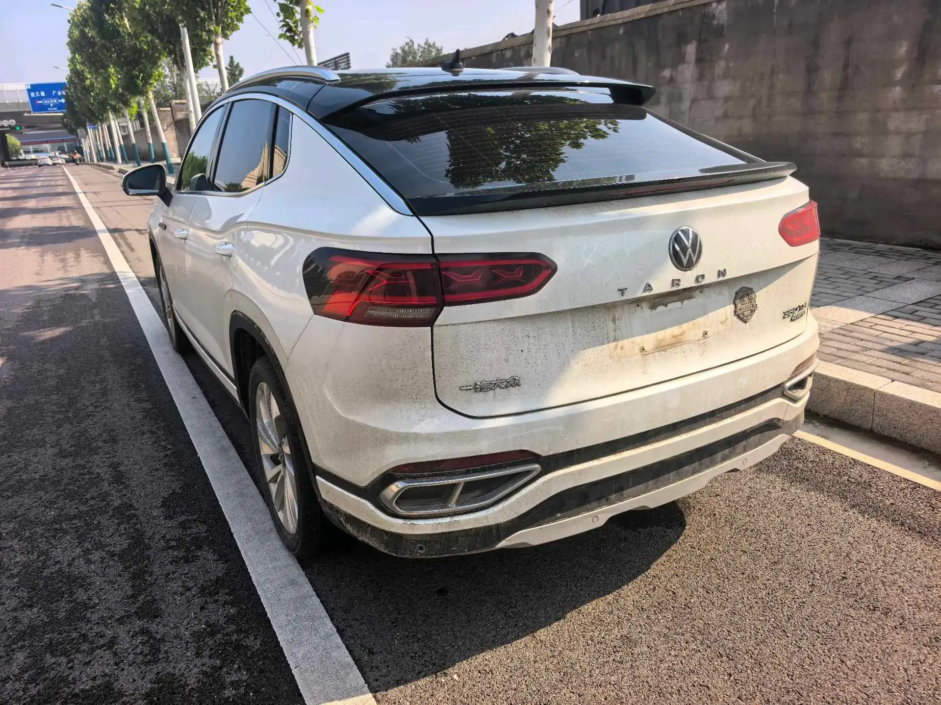 2020 VOLKSWAGEN TAYRON thumbnail 4