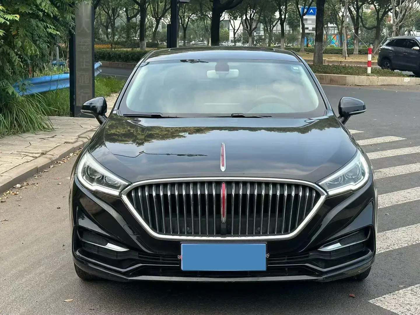 2020 HONGQI H5 thumbnail 2