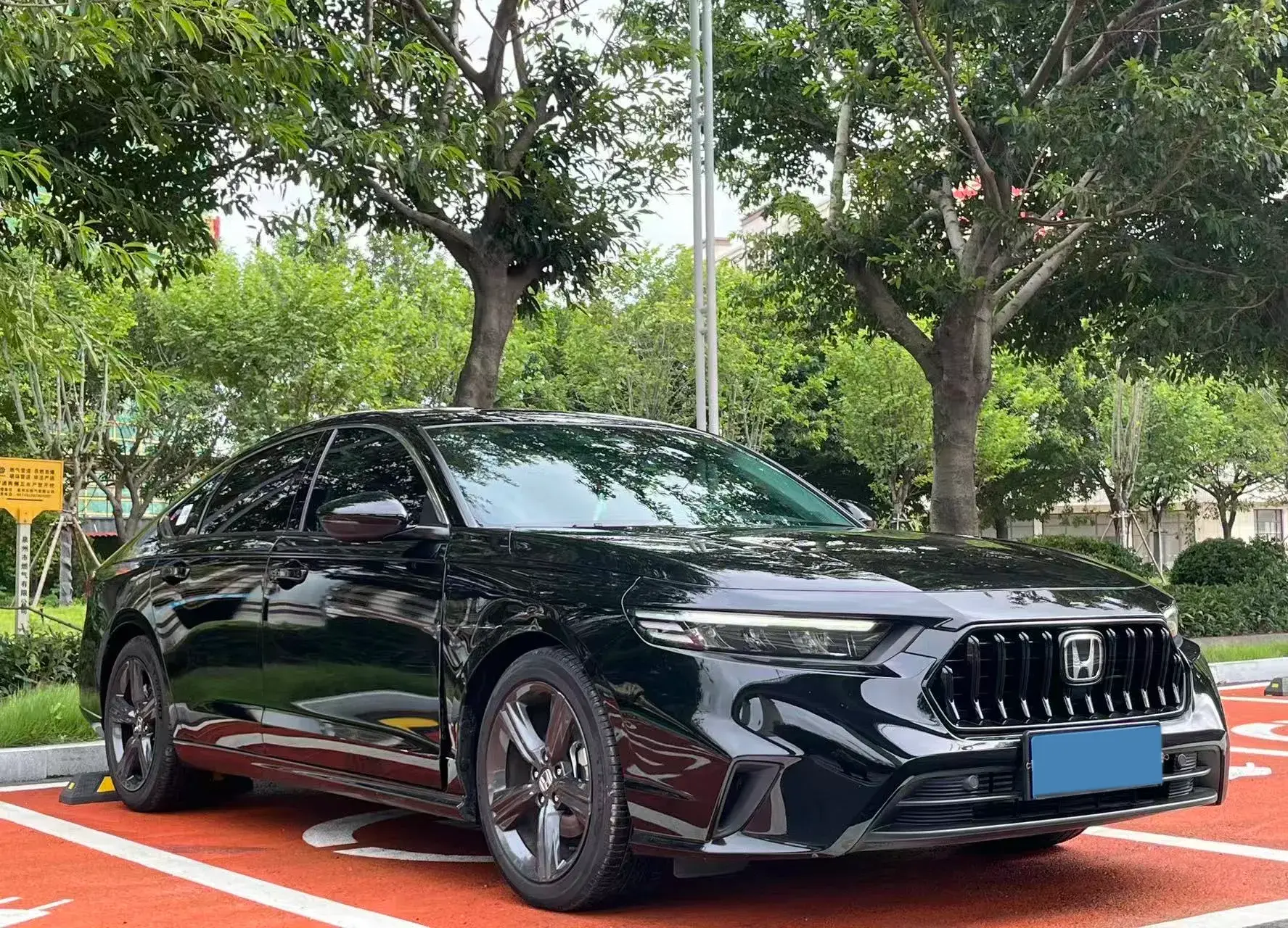 2024 HONDA INSPIRE thumbnail 3