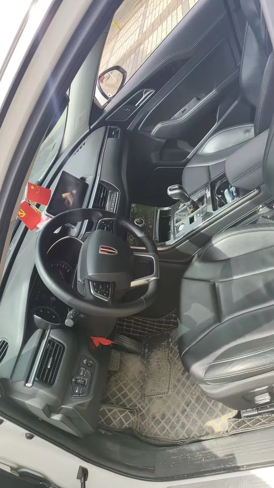 2019 HONGQI H5 thumbnail 4