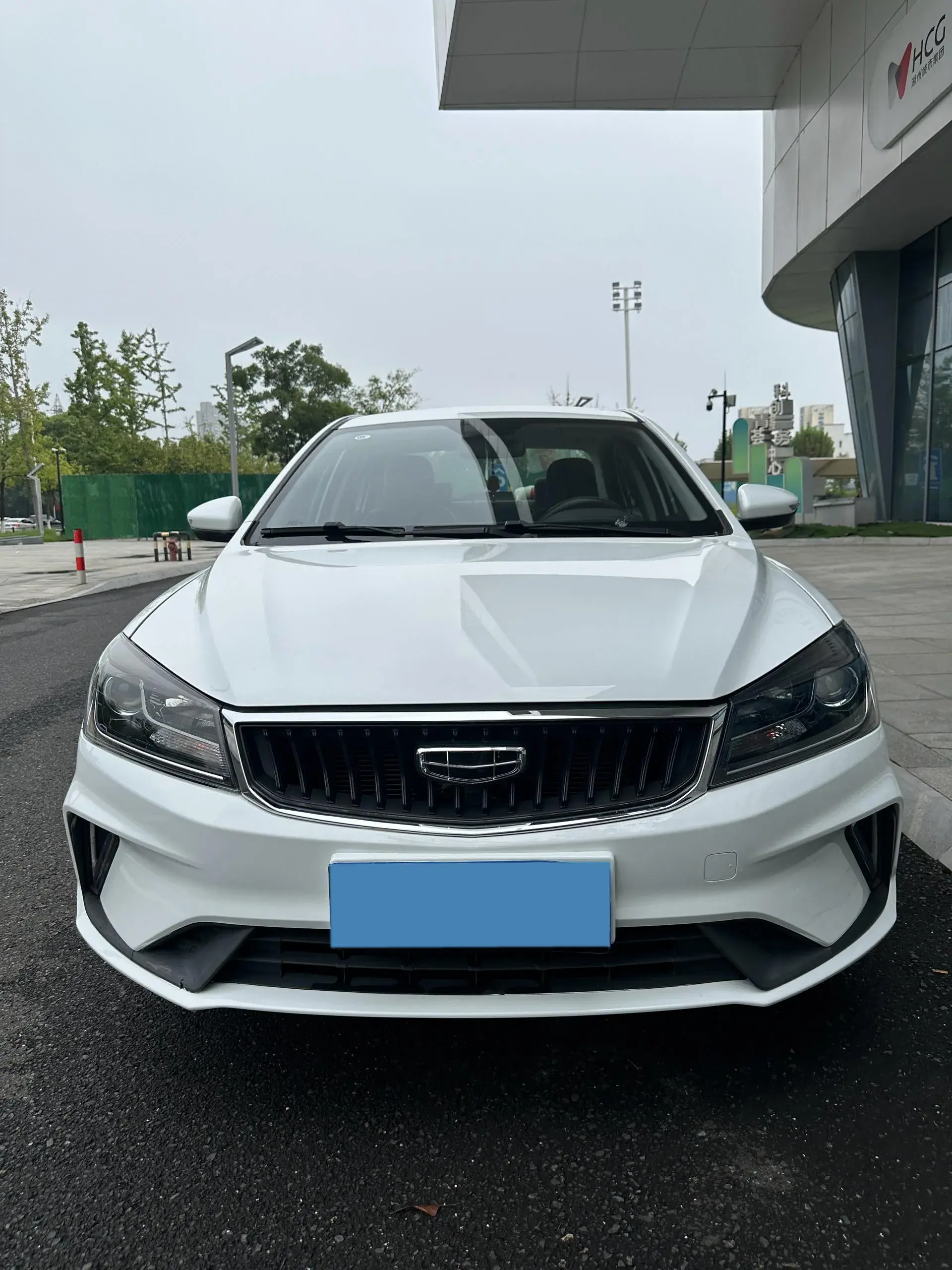 2021 GEELY EMGRAND thumbnail 2