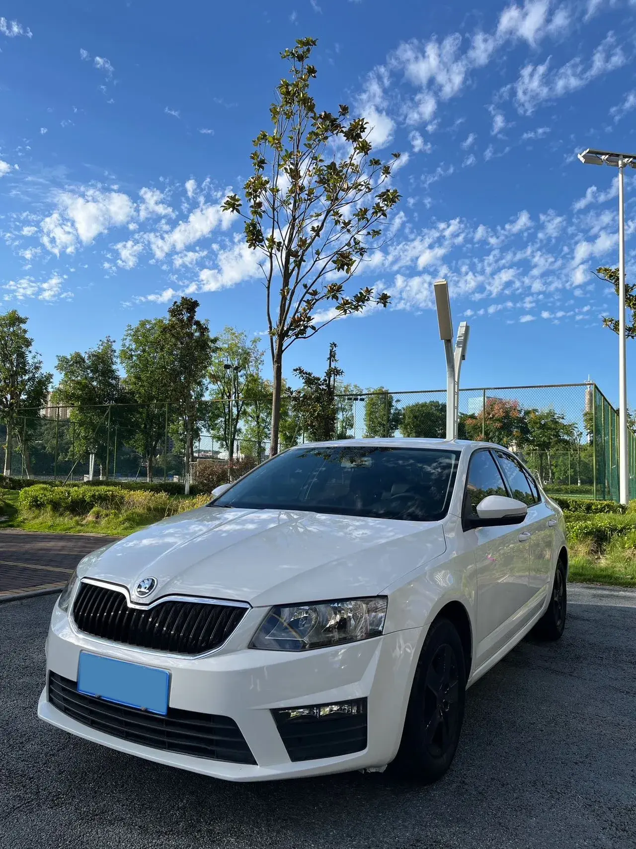 2017 SKODA OCTAVIA view 1