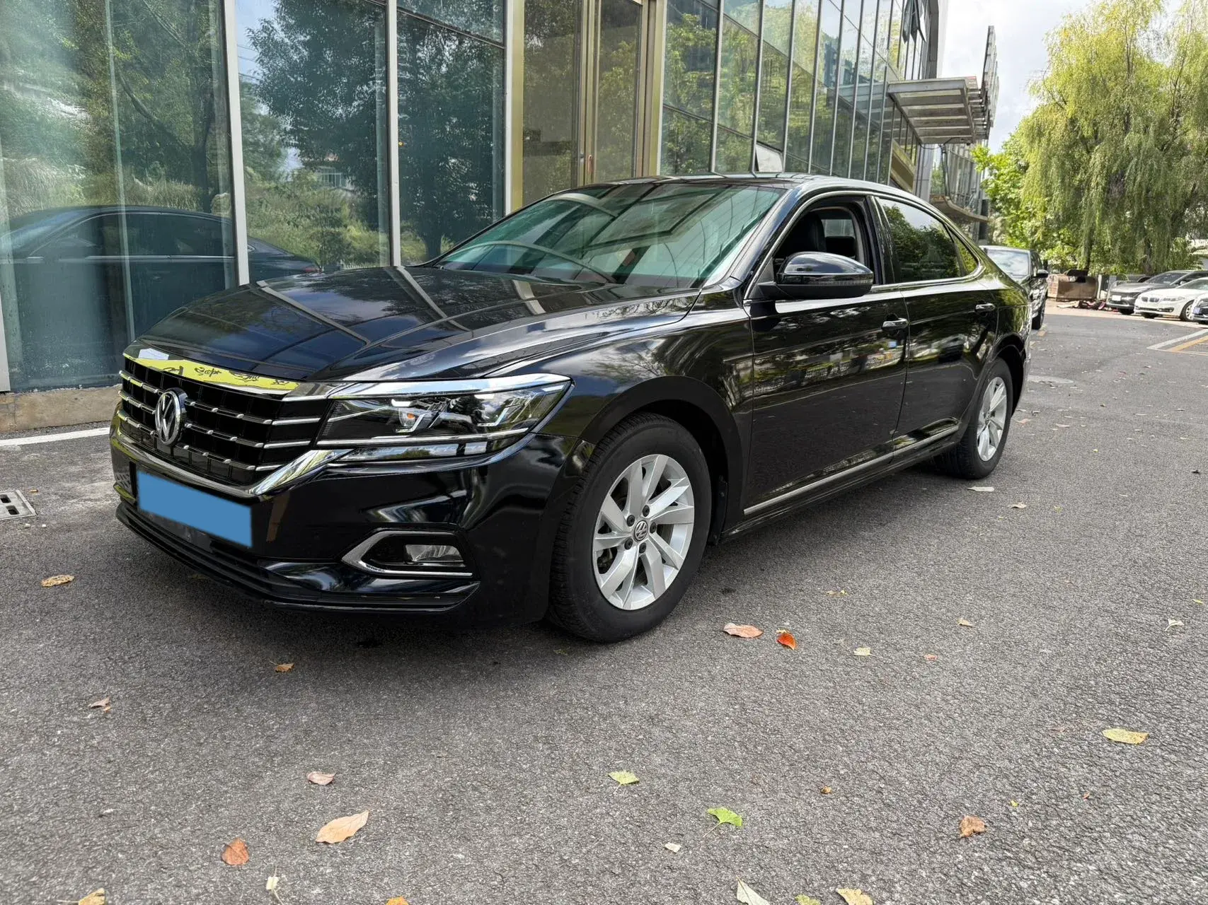 2020 VOLKSWAGEN PASSAT view 1