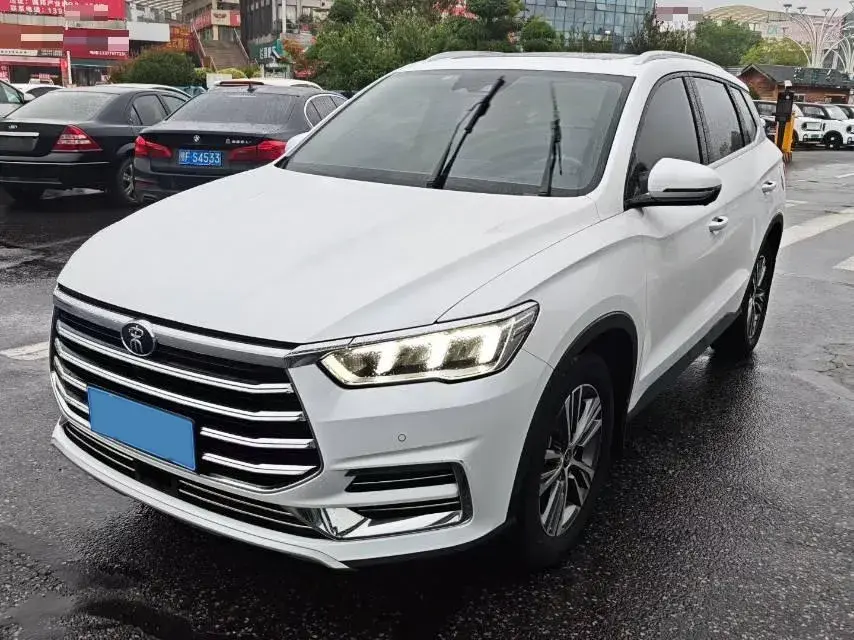 2019 BYD SONG view 1