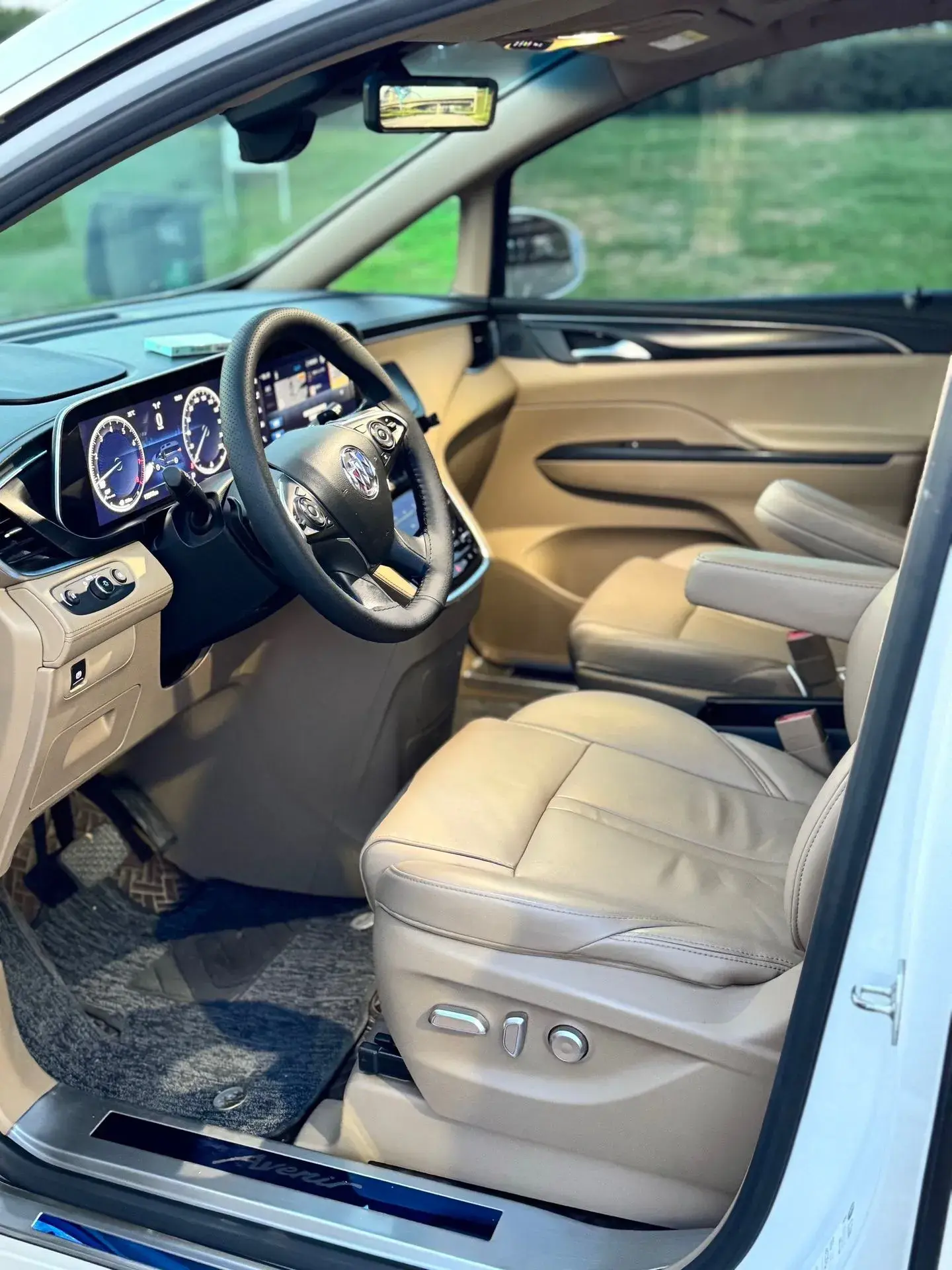 2021 BUICK GL8 thumbnail 3