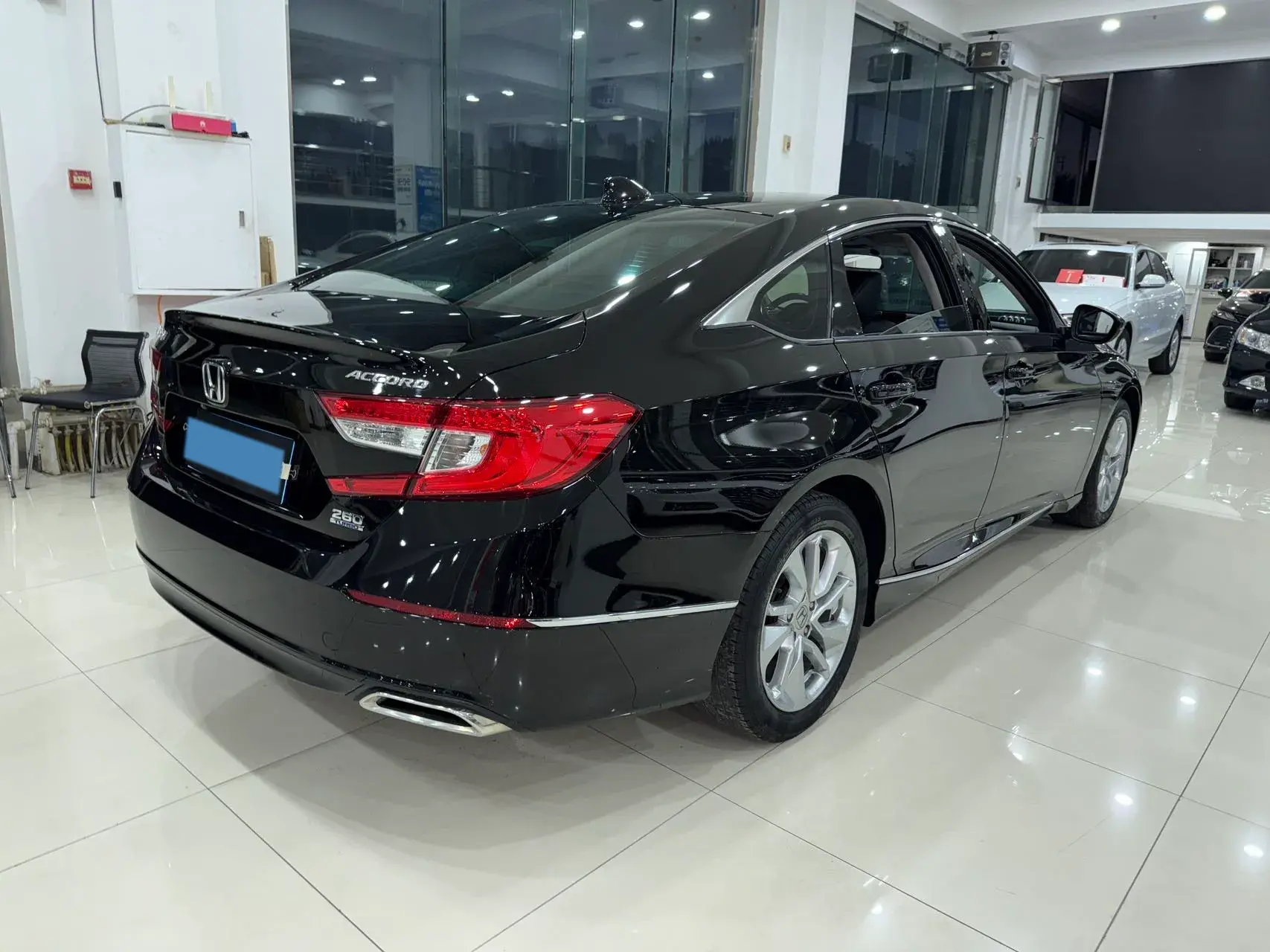 2018 HONDA ACCORD thumbnail 3