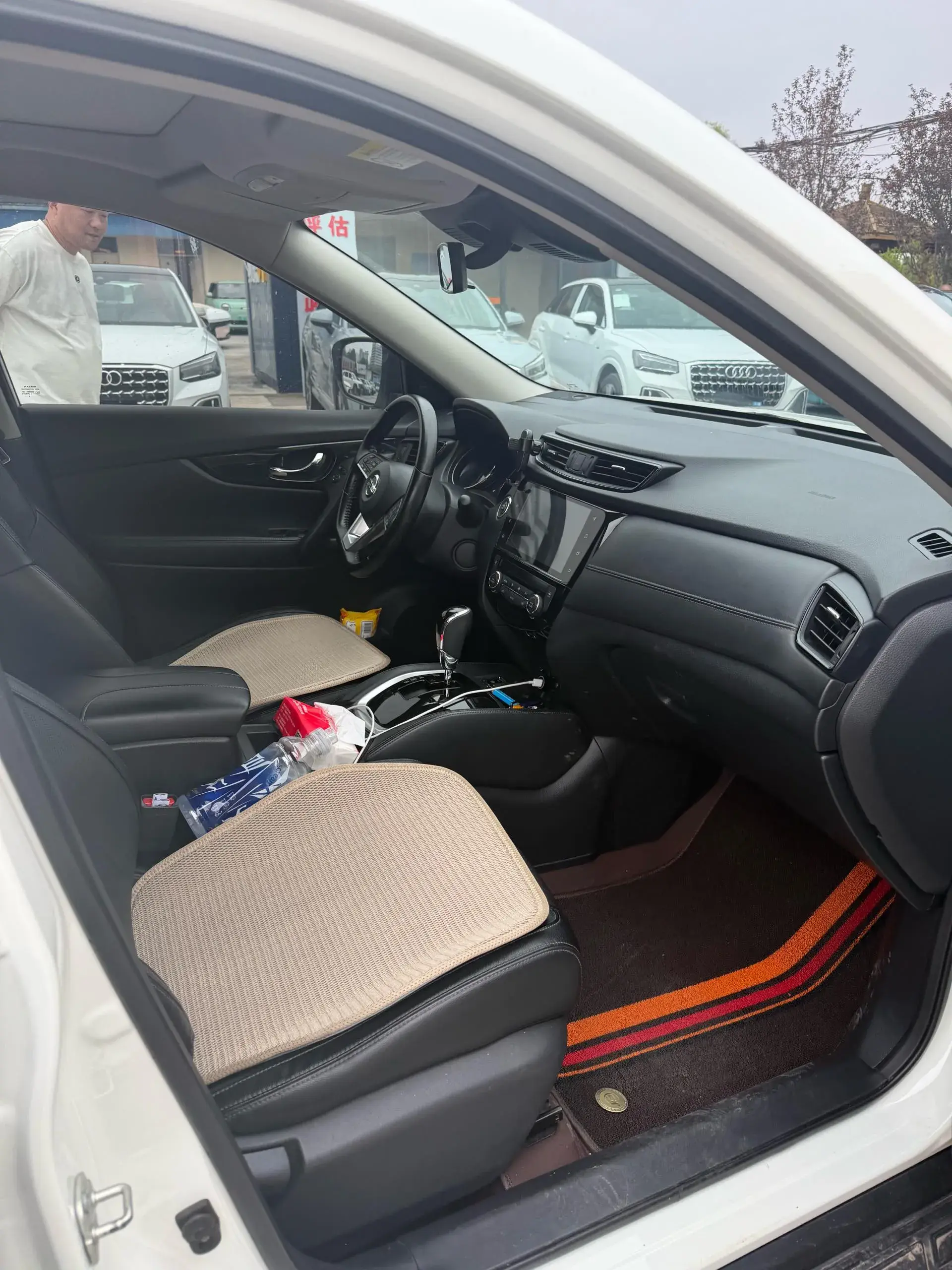 2020 NISSAN X-TRAIL thumbnail 3