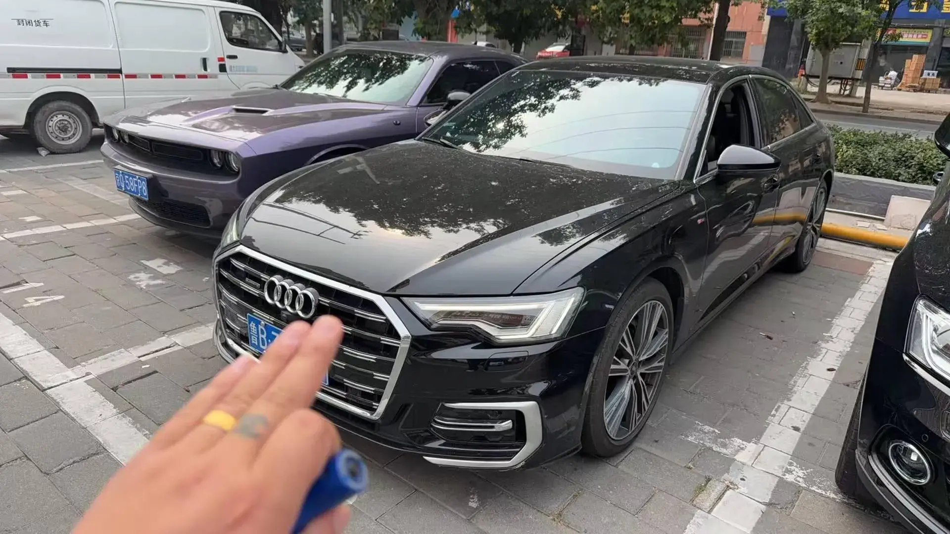 2024 AUDI A6L view 1