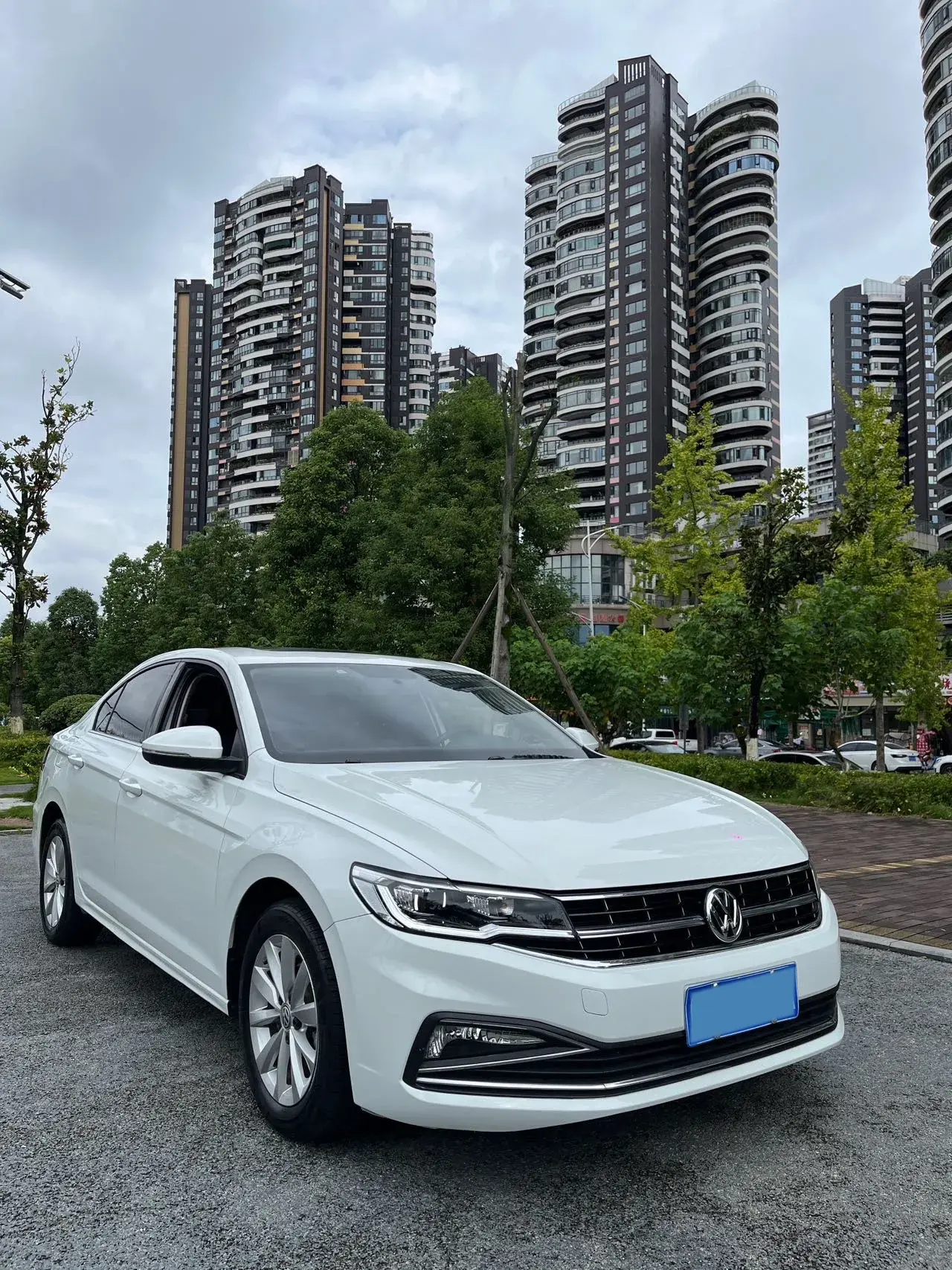 2020 VOLKSWAGEN BORA thumbnail 3