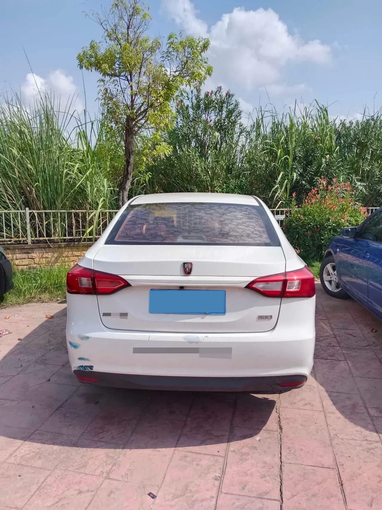 2017 ROEWE 360 thumbnail 4