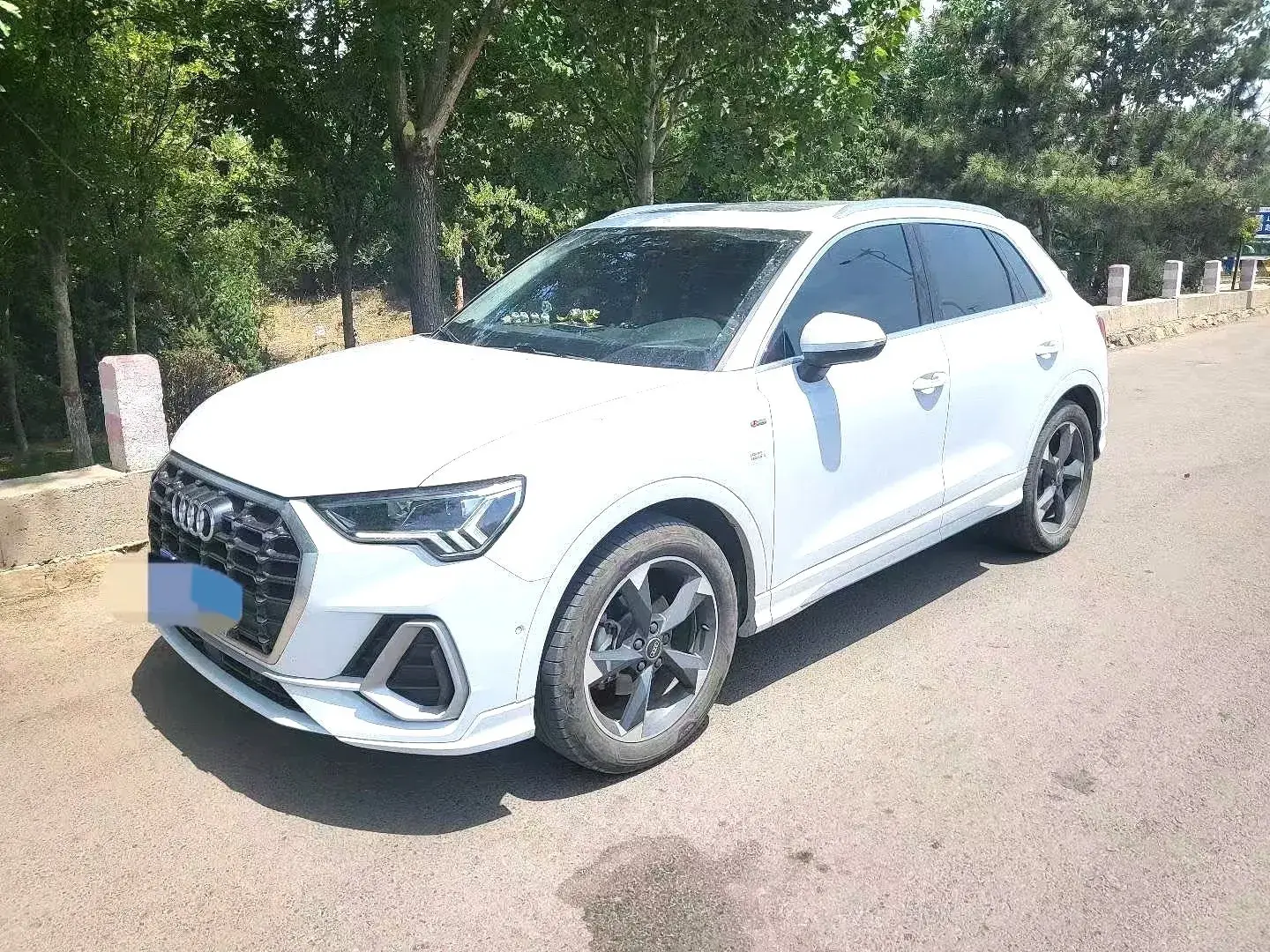 2021 AUDI Q3 view 1