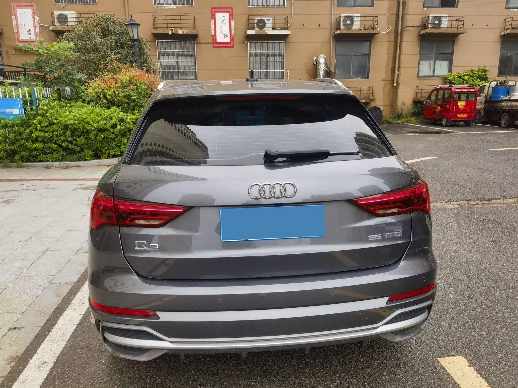 2023 AUDI Q2L thumbnail 4