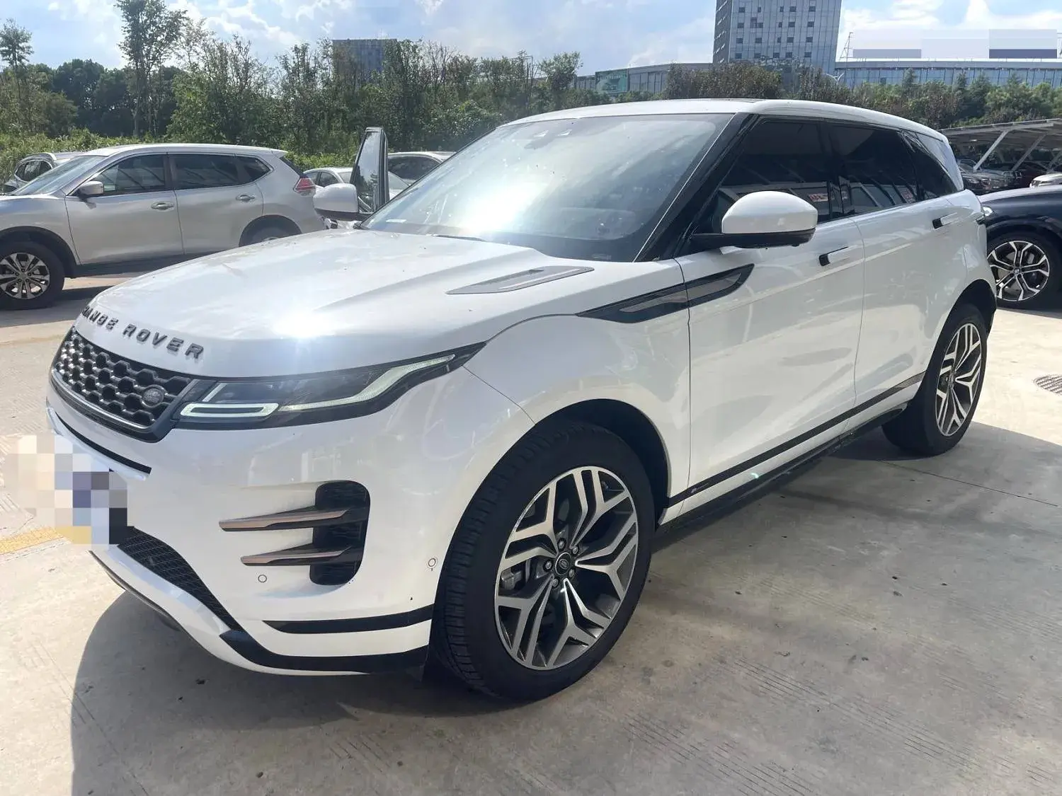 2020 LAND ROVER view 1