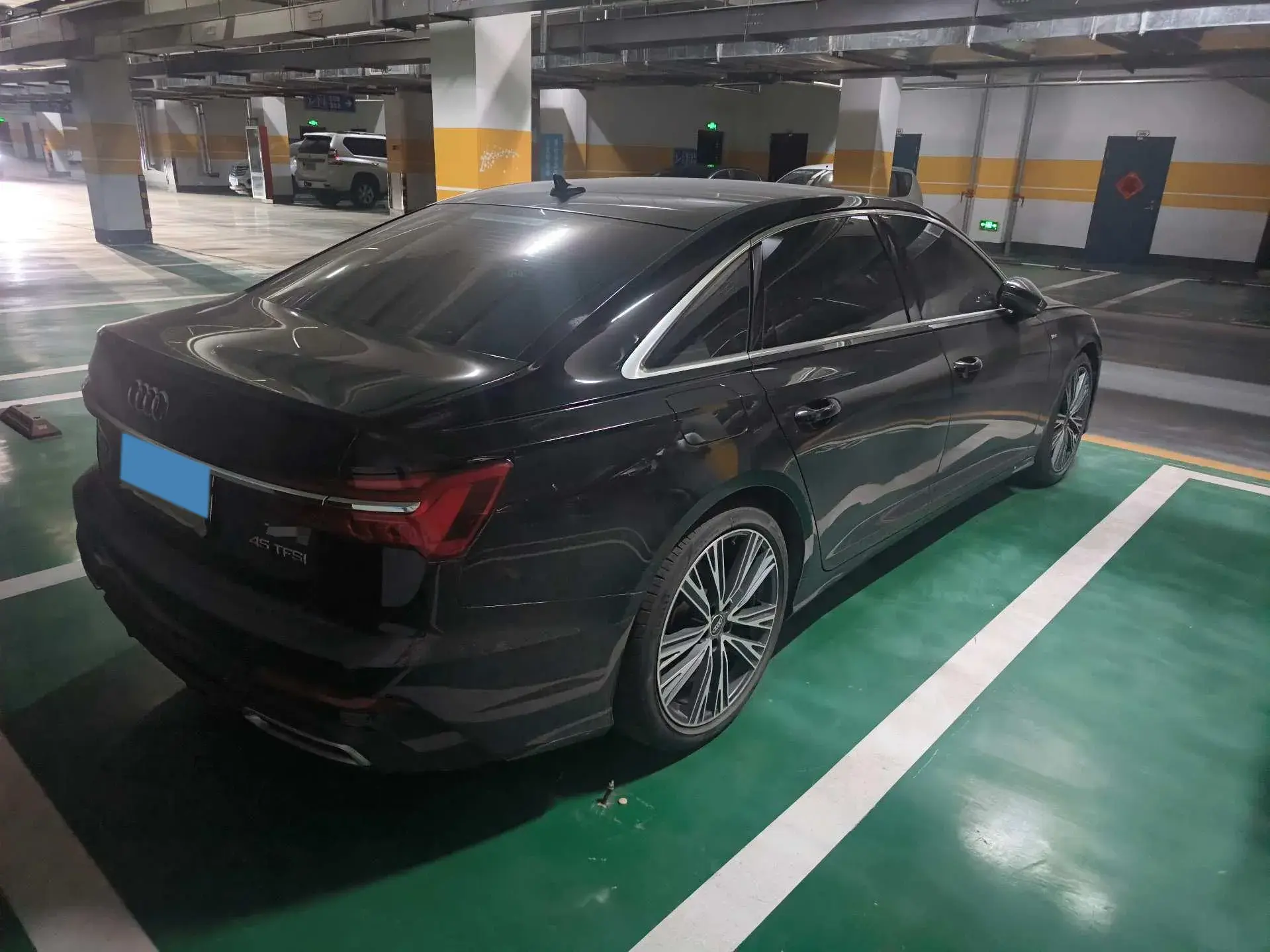 2021 AUDI A6L thumbnail 4