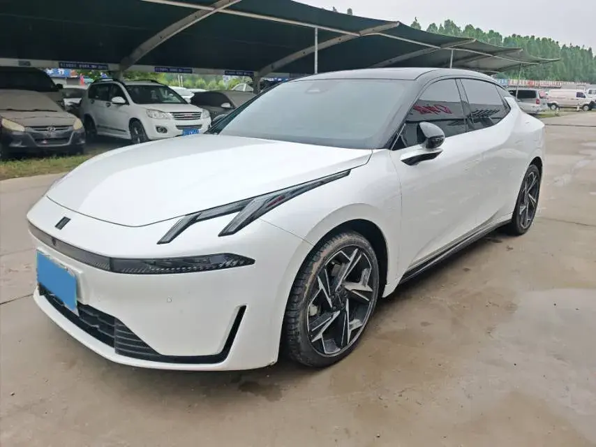 2024 LYNK&CO 07 view 1