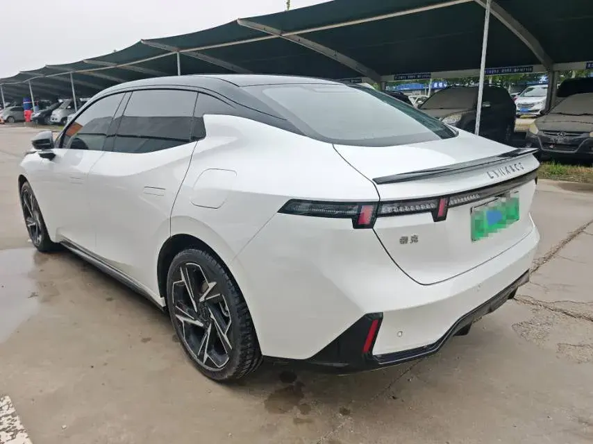 2024 LYNK&CO 07 thumbnail 4