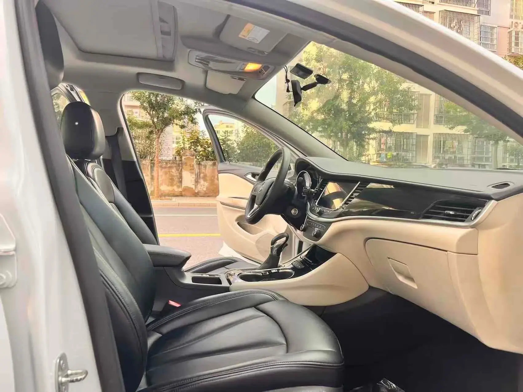 2020 BUICK VERANO thumbnail 4