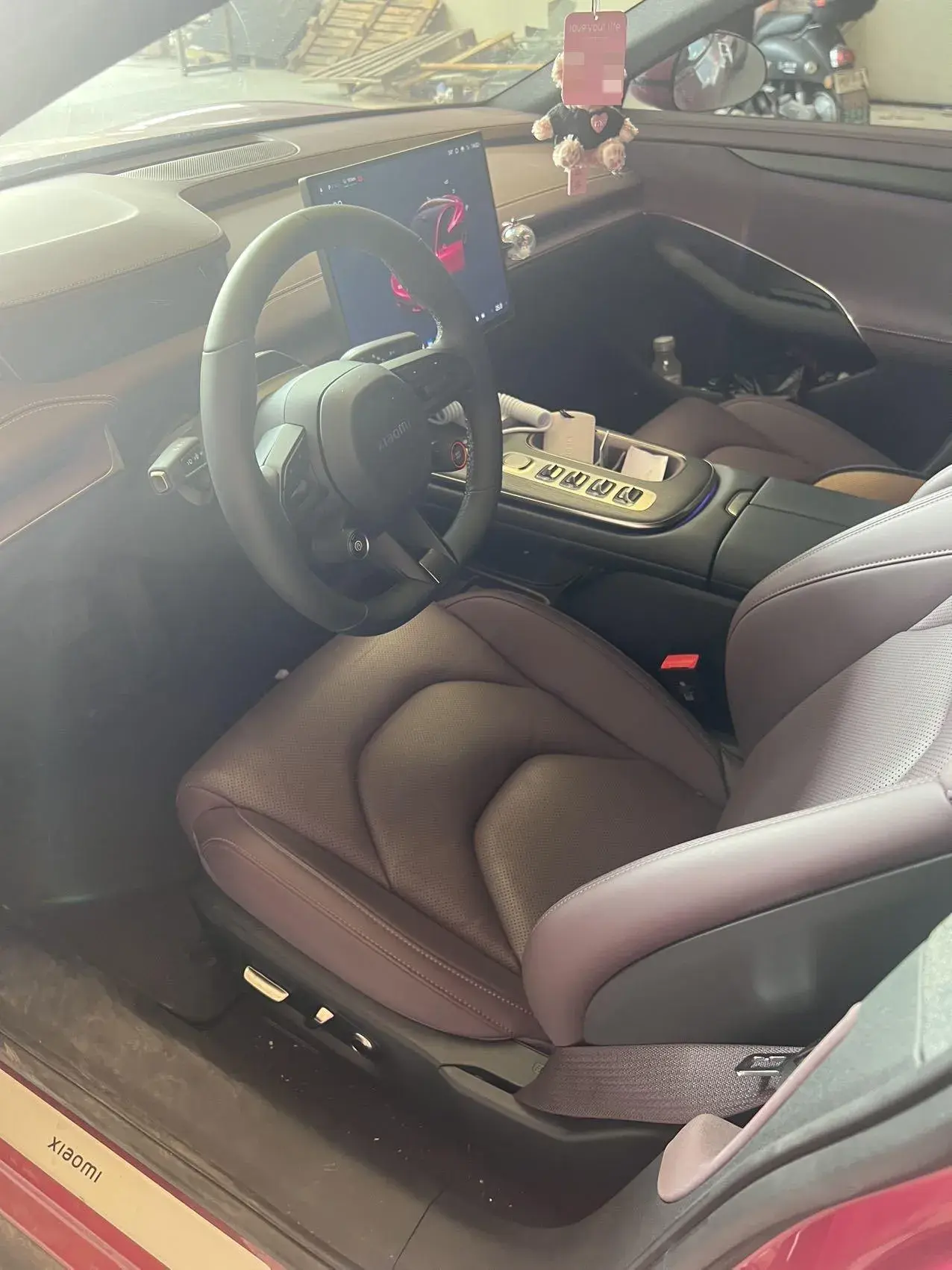 2024 MI SU7 thumbnail 4