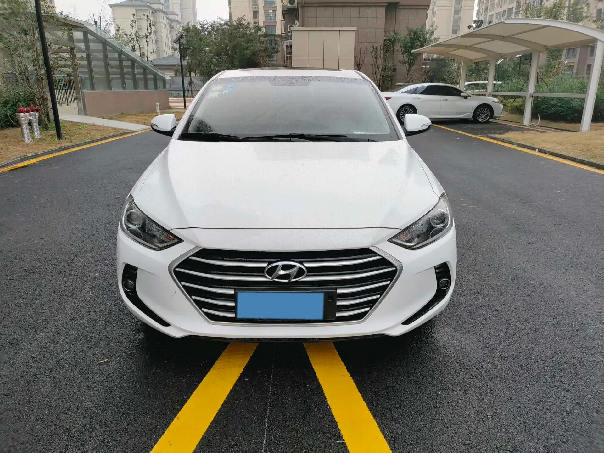 2016 HYUNDAI ELANTRA thumbnail 2