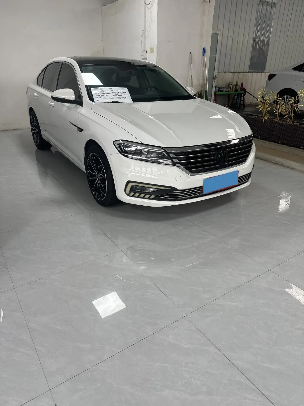 2019 VOLKSWAGEN LAVIDA thumbnail 2