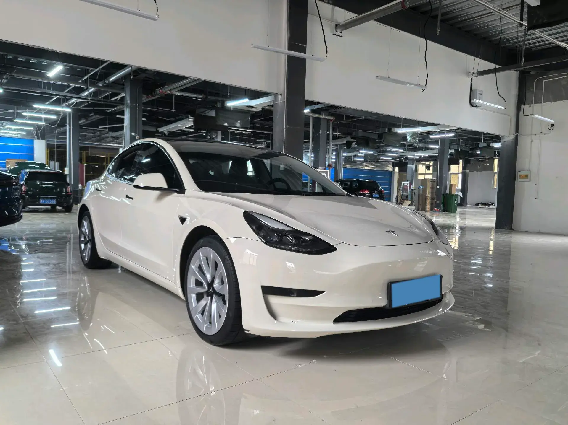 2021 TESLA MODEL thumbnail 3