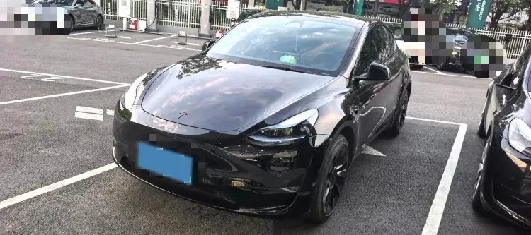 2022 TESLA MODEL view 1