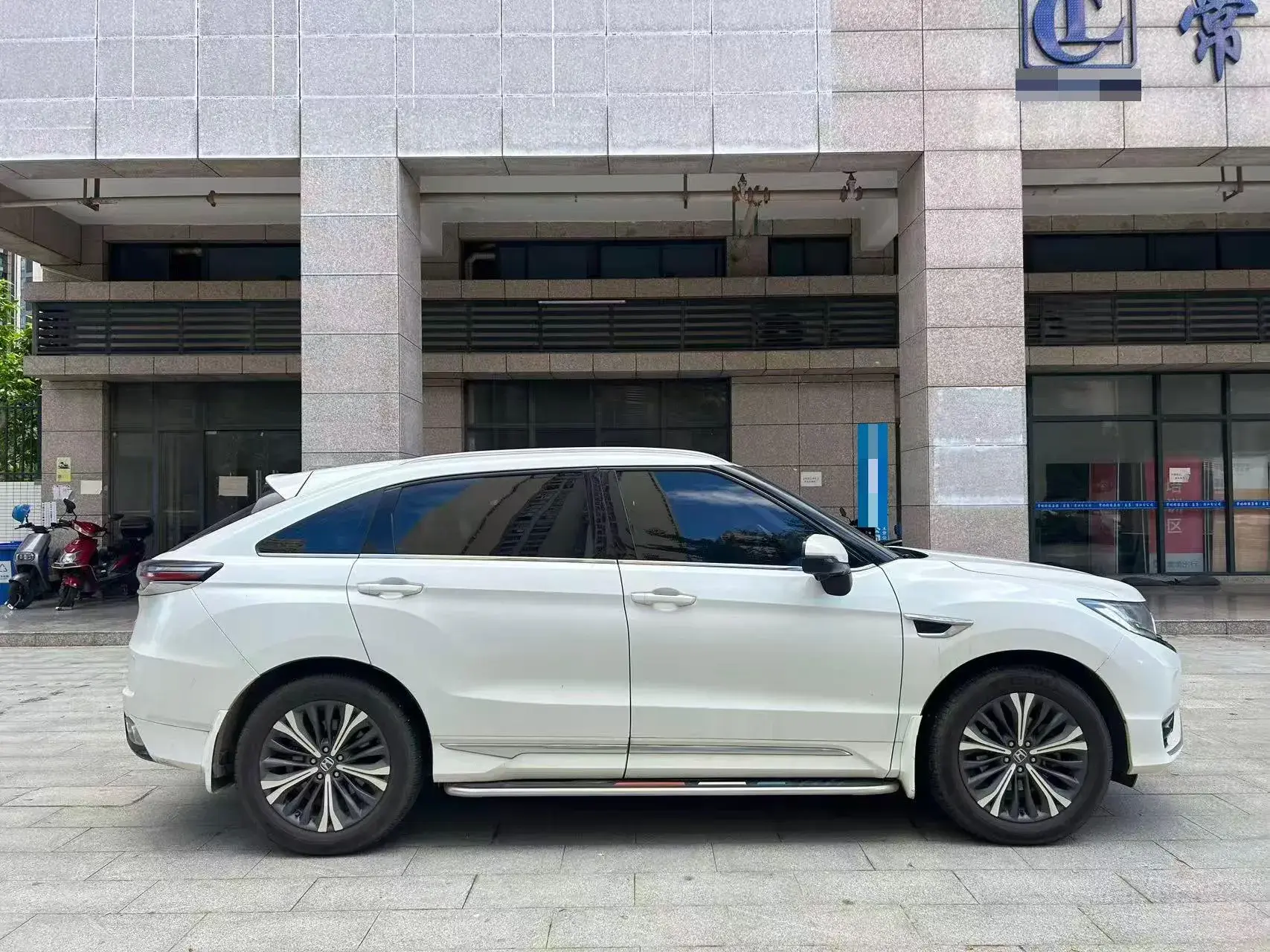 2020 HONDA UR-V thumbnail 3