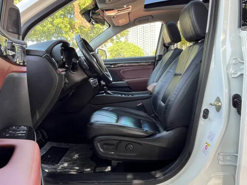 2017 GAC TRUMPCHI thumbnail 4